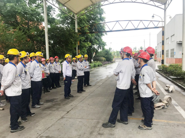SINOBEST Factory held a fire hose connecting skill contest and conducted practical training on the use of fire extinguishers